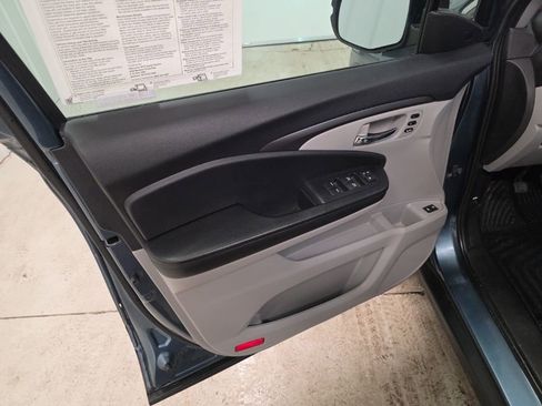 Used 2021 Honda Pilot Special Edition image 11