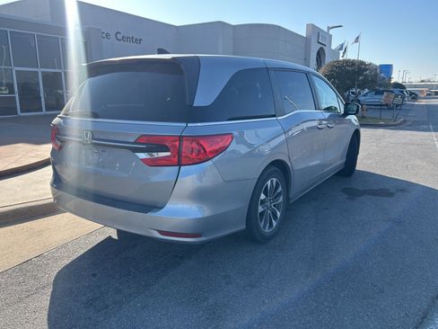 Used 2023 Honda Odyssey EX-L image 5