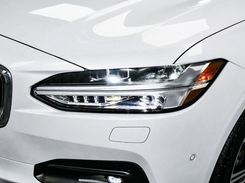 Used 2023 Volvo S90 B6 Ultimate w/ Protection Package image 75