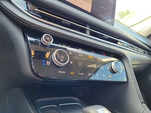 Used 2025 INFINITI QX60 Luxe w/ Cargo Package AWD/4WD image 32