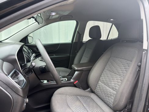 Used 2020 Chevrolet Equinox LT FWD image 12
