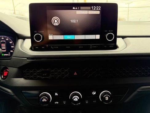 Used 2023 Honda Accord LX image 17