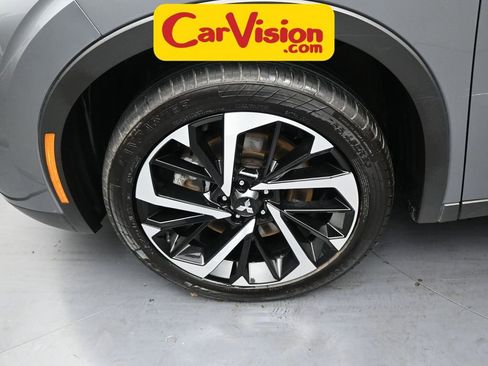 Used 2024 Mitsubishi Outlander SE image 42