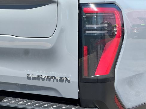 Used 2026 GMC Sierra EV Elevation AWD/4WD image 37