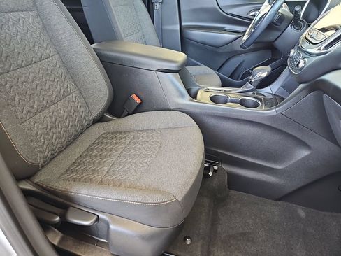 Used 2022 Chevrolet Equinox LT FWD image 13