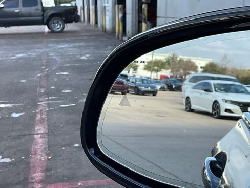 Used 2023 BMW X3 xDrive30i w/ M Sport Package image 21