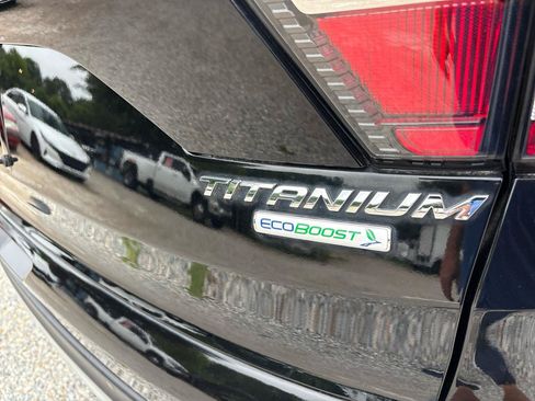 Used 2017 Ford Escape Titanium w/ Equipment Group 301A FWD image 21