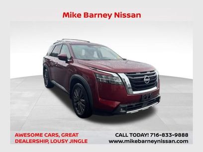 Used 2022 Nissan Pathfinder SL w/ SL Premium Package