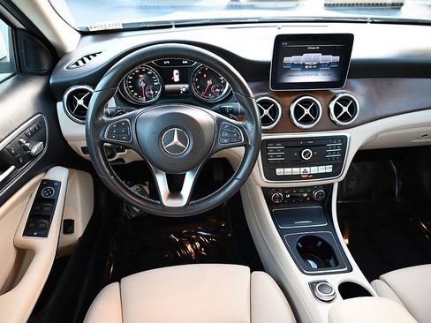 Certified 2019 Mercedes-Benz GLA 250 image 14