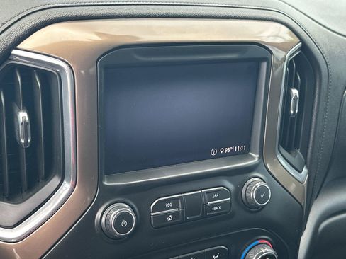 Used 2020 Chevrolet Silverado 2500 High Country w/ Z71 Off-Road Package AWD/4WD image 14