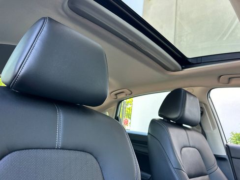 Used 2024 Honda Civic EX-L image 16
