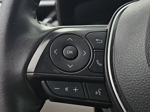 Used 2022 Toyota Corolla Cross LE FWD image 15