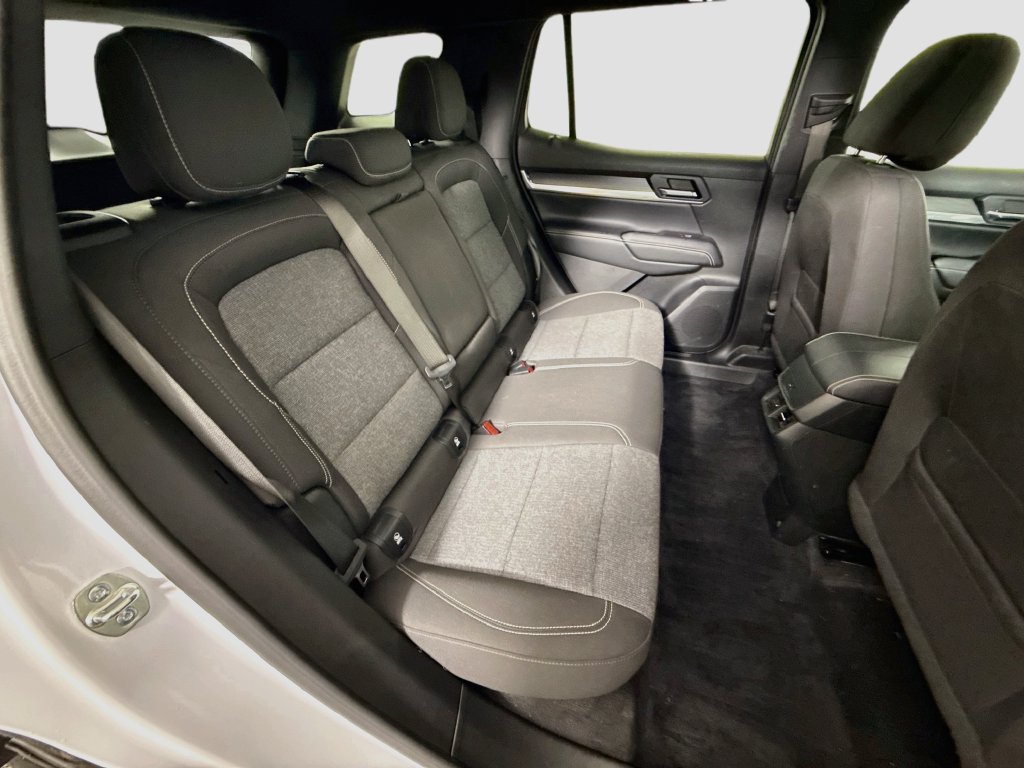 Used 2025 GMC Terrain Elevation w/ Black Edition AWD/4WD image 25