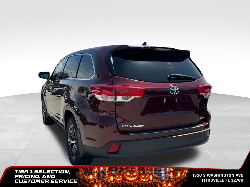Used 2018 Toyota Highlander Plus w/ Carpet Mat Package (TMS) AWD/4WD image 5