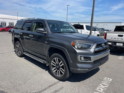 Used 2015 Toyota 4Runner Limited AWD/4WD image 6
