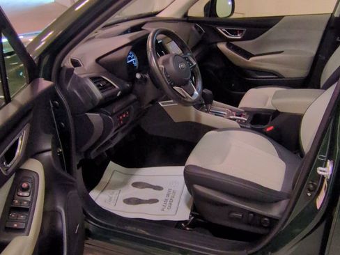 Certified 2024 Subaru Forester Premium AWD/4WD image 17