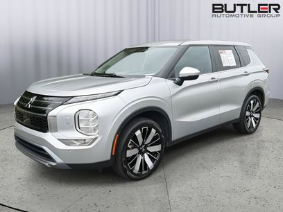 Used 2025 Mitsubishi Outlander SE