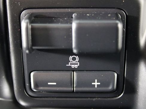 Used 2022 Chevrolet Silverado 1500 LT Trail Boss w/ Convenience Package II image 29