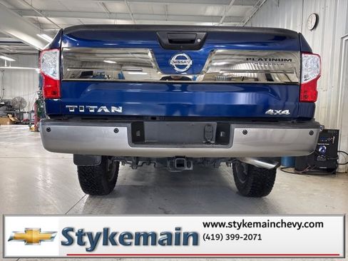 Used 2017 Nissan Titan Platinum Reserve image 10