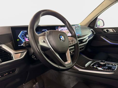 Used 2024 BMW X7 xDrive40i w/ Premium Package AWD/4WD image 41
