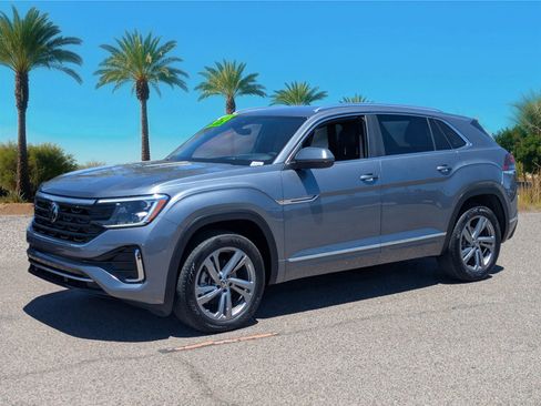 Used 2024 Volkswagen Atlas Cross Sport SEL R-Line AWD/4WD image 31