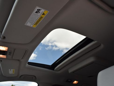 Used 2025 Honda Odyssey Touring image 29