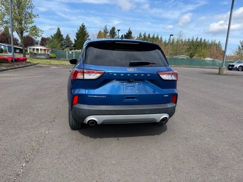 Used 2022 Ford Escape Titanium w/ Titanium Premium Package image 6