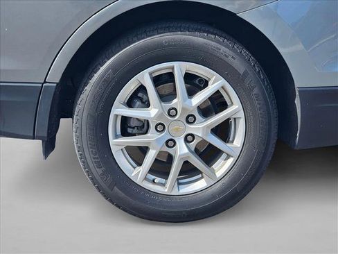 Used 2023 Chevrolet Equinox LT FWD image 4