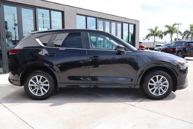 Used 2025 MAZDA CX-5 AWD 2.5 S w/ Select Package image 2