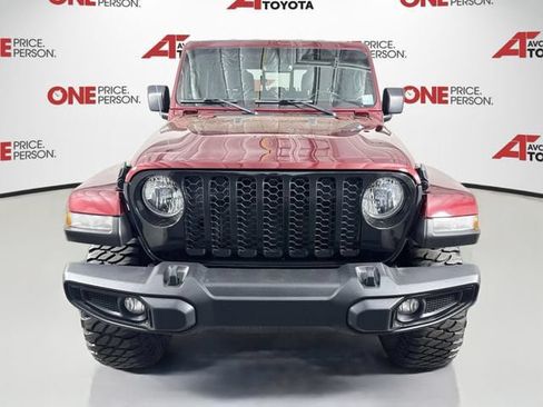 Used 2021 Jeep Gladiator Sport AWD/4WD image 2