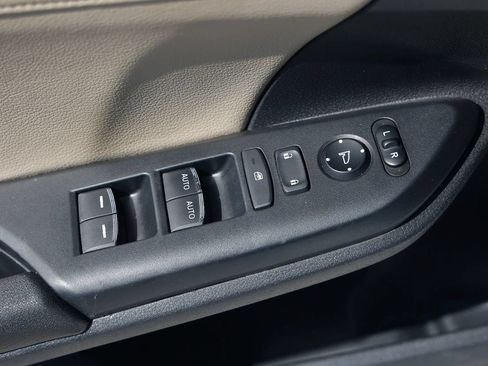 Used 2016 Honda Civic Touring image 38