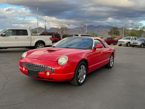 Used 2002 Ford Thunderbird Deluxe image 1