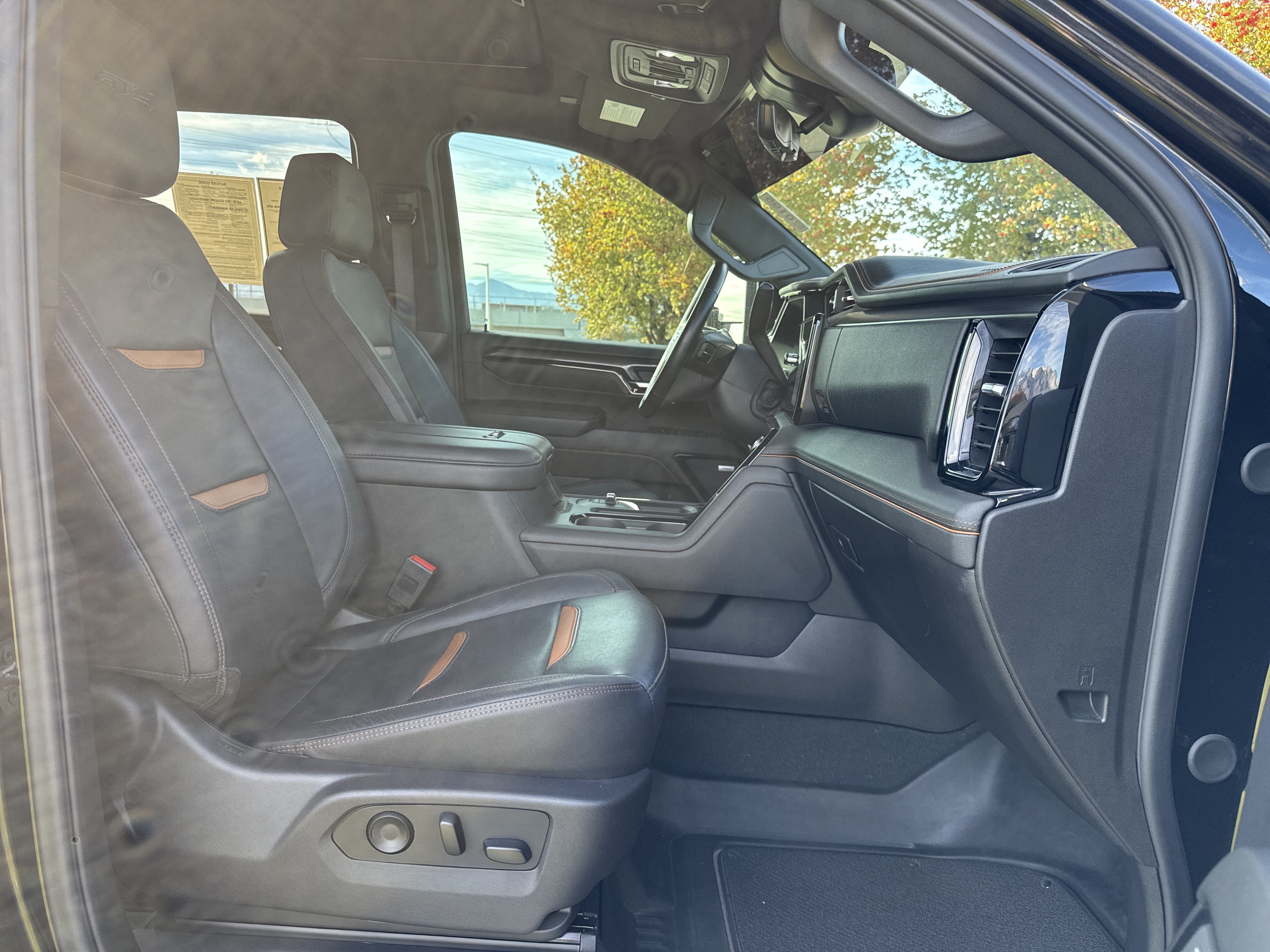 Certified 2024 GMC Sierra 3500 AT4 w/ AT4 Premium Plus Package AWD/4WD image 22
