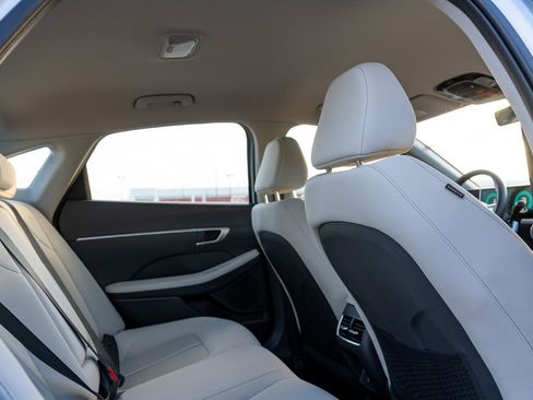 Certified 2025 Hyundai Sonata SEL image 13