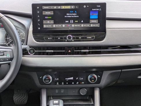 Used 2025 Mitsubishi Outlander SE FWD image 20
