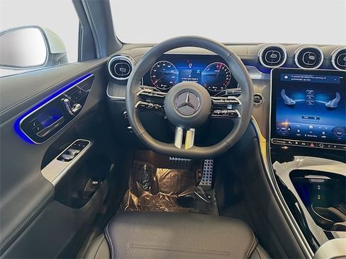 Certified 2025 Mercedes-Benz GLC 350e 4MATIC image 23