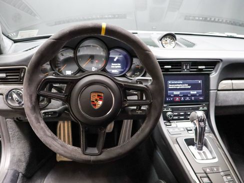 Certified 2018 Porsche 911 GT2 RS RWD image 26