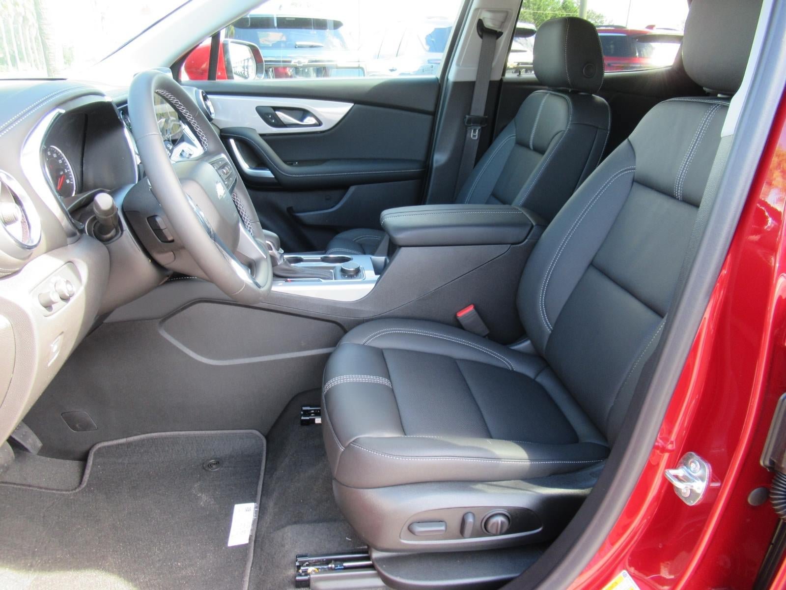 New 2026 Chevrolet Blazer LT w/ Sound & Technology Package FWD image 18