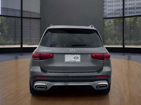 Used 2023 Mercedes-Benz GLB 250 image 6