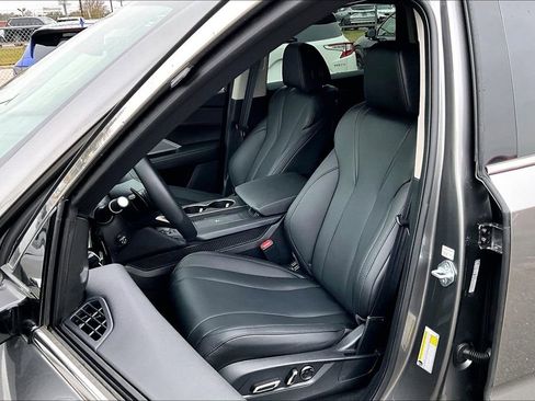 Used 2025 Acura MDX SH-AWD image 36