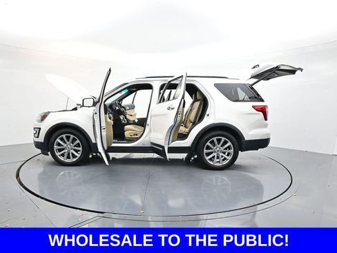 Used 2017 Ford Explorer Limited w/ Equipment Group 301A image 38