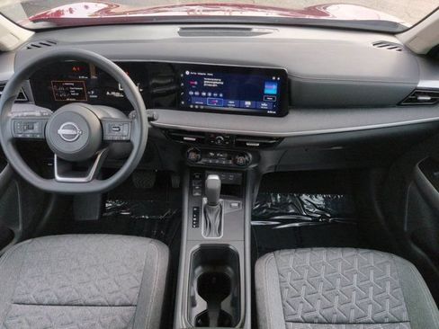 Used 2026 Nissan Kicks SV FWD image 14