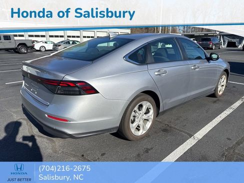 Certified 2023 Honda Accord LX image 6