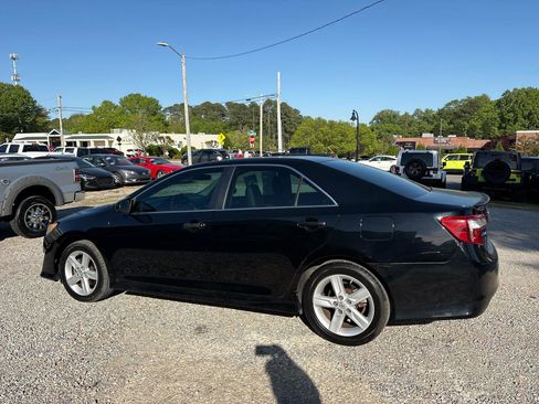 Used 2013 Toyota Camry SE image 14