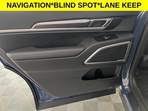 Used 2023 Kia Telluride S AWD/4WD image 26