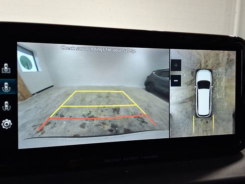 Used 2021 Hyundai Santa Fe Limited w/ Cargo Package image 20