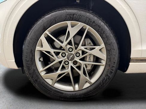 Used 2024 Genesis GV70 2.5T AWD/4WD image 15