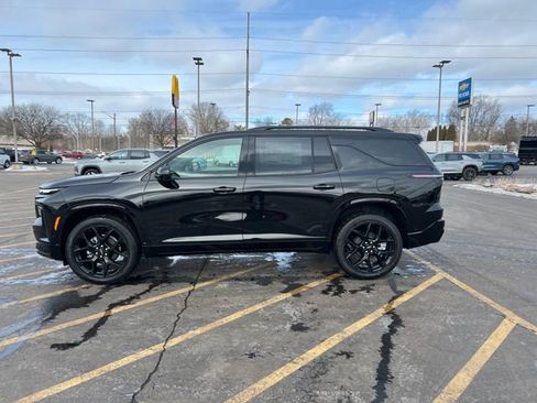 New 2026 Chevrolet Traverse RS w/ LPO, Floor Liner Package image 2