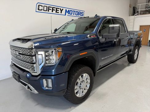 Used 2021 GMC Sierra 2500 Denali w/ Denali Ultimate Package image 2