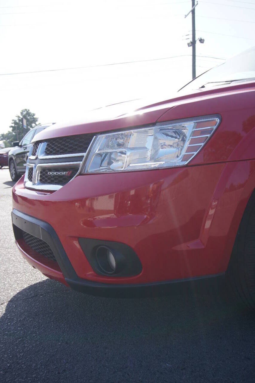 Used 2016 Dodge Journey SXT w/ Comfort/Convenience Group AWD/4WD image 22